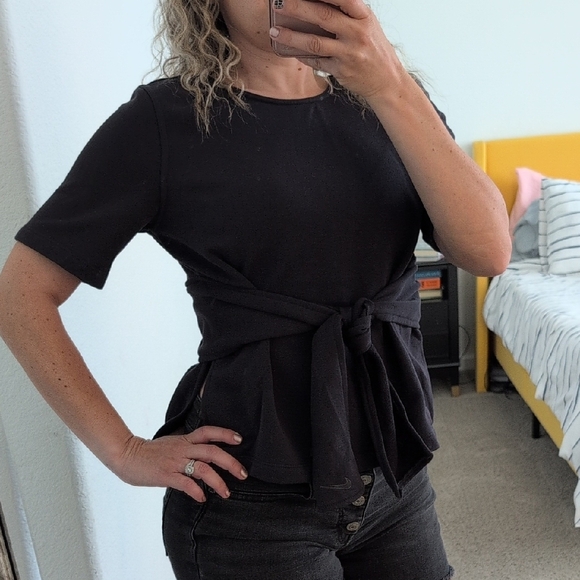 Nike Studio Front Tie Stretch Jersey Yoga Top Black Size Medium V-Back - Picture 2 of 16